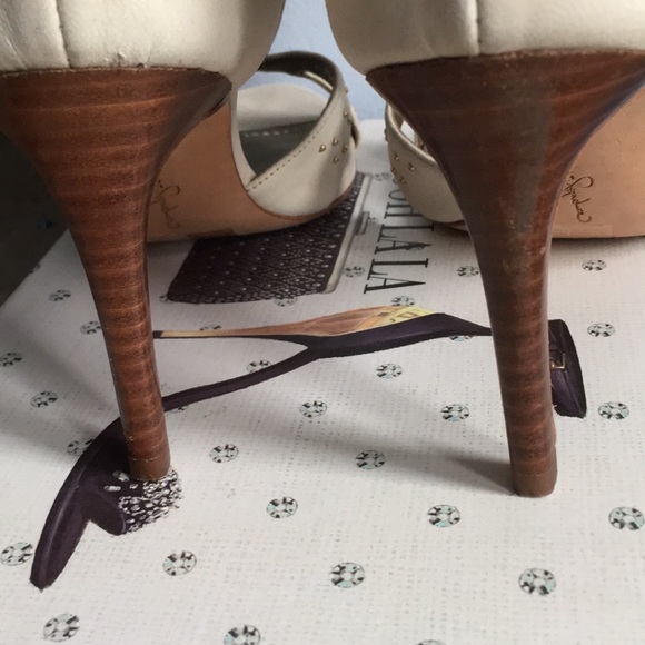 Report Signature Women’s Christian Leather Boots - Picture 5 of 8